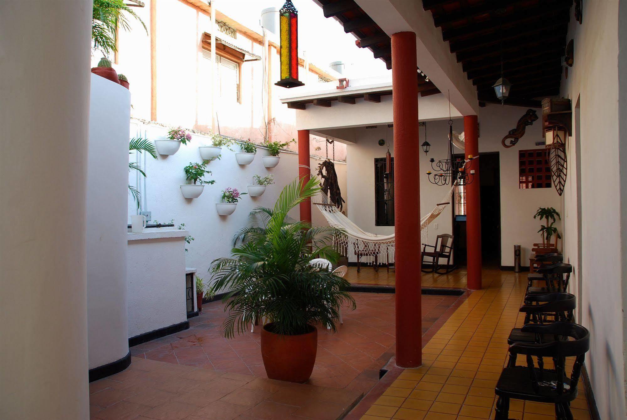 Hotel Del Parque ซันตามาร์ตา ภายนอก รูปภาพ